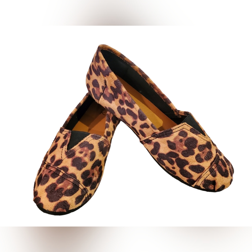 NEW IN BOX YOKI " STYLE COLLEGE "  Leopard style FLATS shoes‎ Sz 7